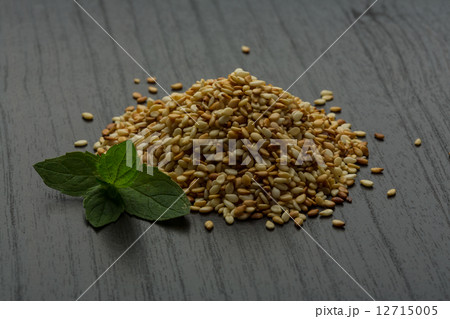 Sesame seeds Sesame seeds 12715005