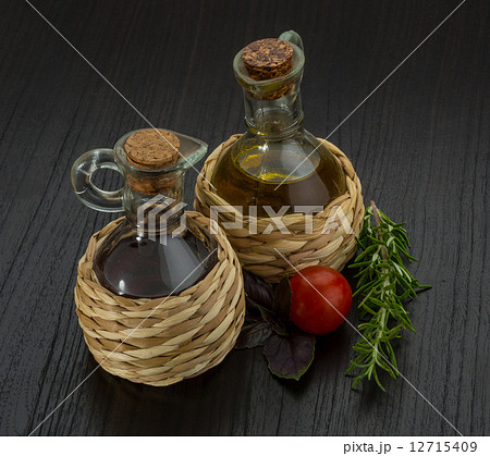 Oil, vinegar with rosemary Oil, vinegar with rosemary 12715409