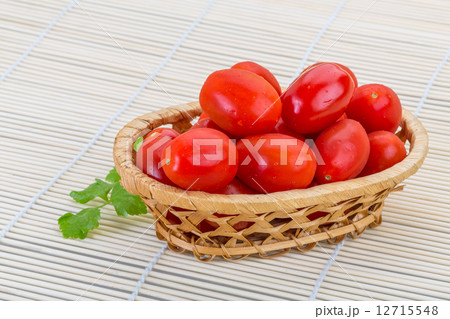 Cherry tomato Cherry tomato 12715548
