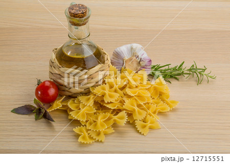 Farfalle Farfalle 12715551
