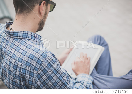 12717550