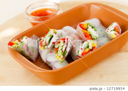spring rolls spring rolls 12719954