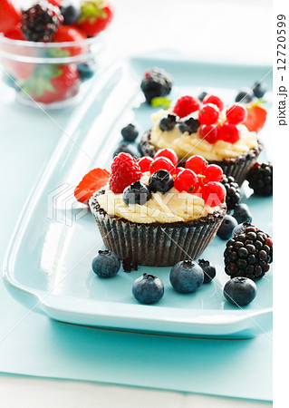 berries tart berries tart 12720599