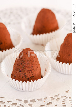 chococlate sweets 12721033