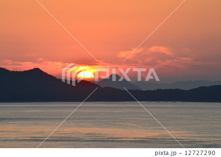 沈む夕陽２　（香川県） 12727290