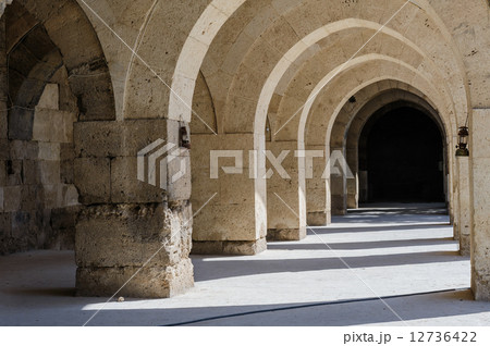 arches and columns in Sultanhani caravansary on Silk Road, Turkey arches and columns in Sultanhani caravansary on Silk Road, Turkey 12736422