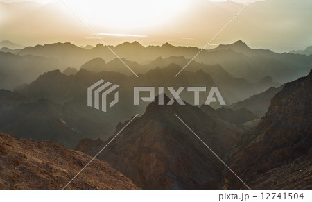 Sunrise over Red sea 12741504