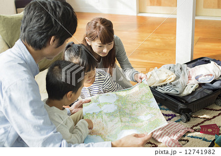 家族旅行 12741982