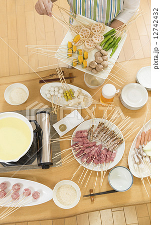 食事準備 12742432