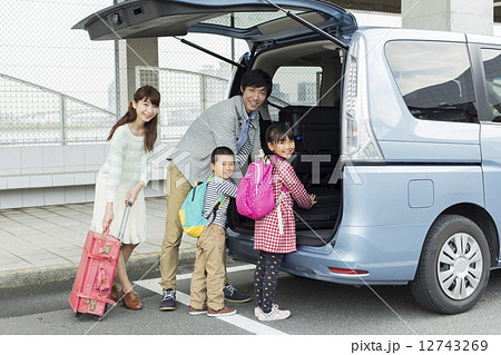 家族旅行 家族旅行 12743269