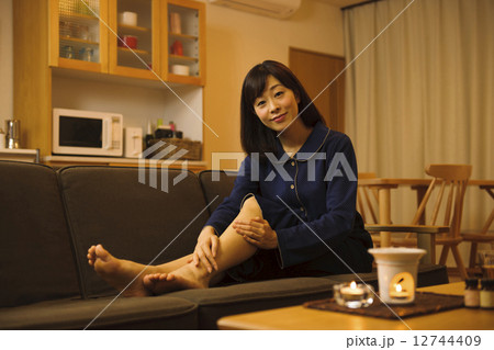 夜のライフスタイル 夜のライフスタイル 12744409