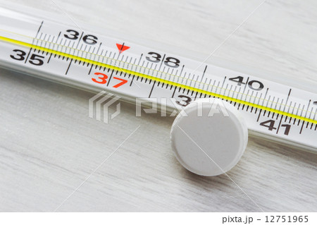 Thermometer Thermometer 12751965