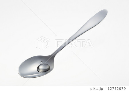 スプーンの水滴 スプーンの水滴 12752079