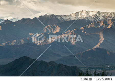 Snow Mountain Range, Leh India 12753003
