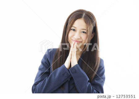 若い女性 若い女性 12753551