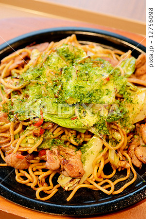 青海苔たっぷりのおいしい焼きそば 青海苔たっぷりのおいしい焼きそば 12756098