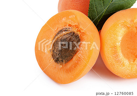 Fresh apricot with a leaf 12760085
