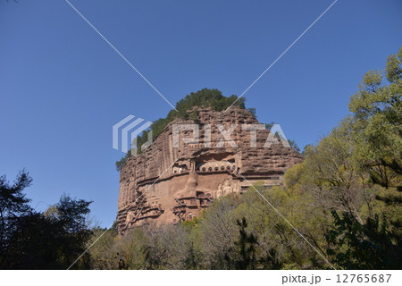 世界遺産　麦積山石窟 12765687