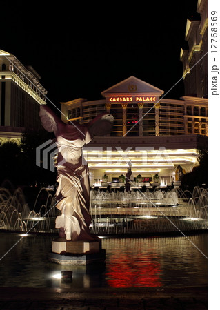 ラスベガスの夜景 12768569