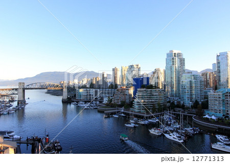 カナダ・バンクーバー 12771313
