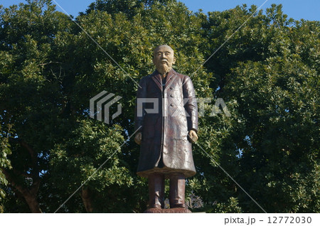 伊藤博文の銅像 12772030