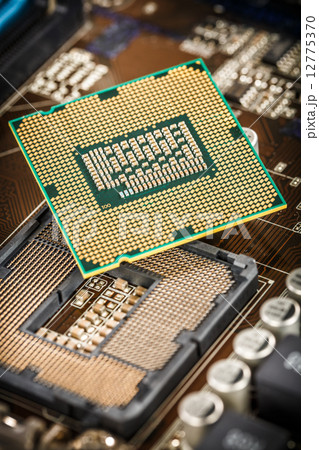 Modern processor and motherboard 12775370