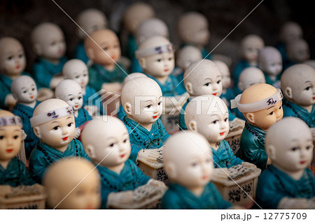 Figurines at Haedong Yonggungsa 12775709