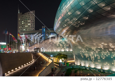 Dongdaemun Design Plaza 12776385