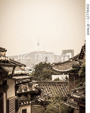 Bukchon Hanok Village 12776402
