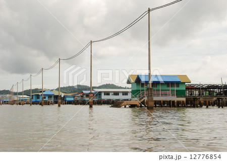 ブルネイ川･水上集落(カンポン･アイール)（バンダルスリブガワン／ブルネイ） 12776854