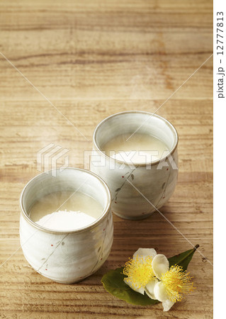 甘酒とお茶の花 12777813