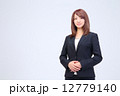 スーツのオフィスレディ 12779140