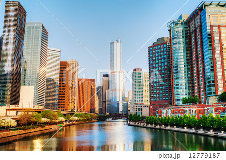Chicago downtown with Trump International Hotel and Tower in Chi 12779187