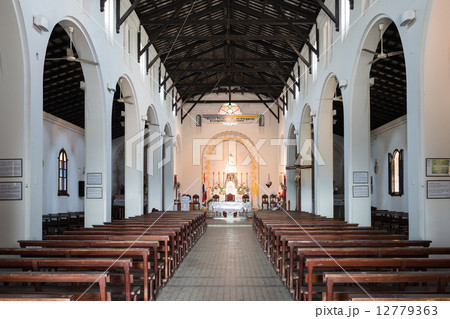 アレグア教会の聖壇 12779363