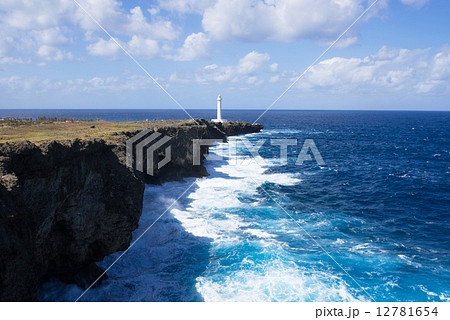 沖縄の風景・残波岬 12781654