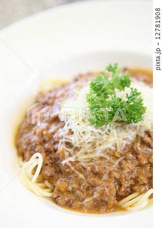 spaghetti bolognese 12781908