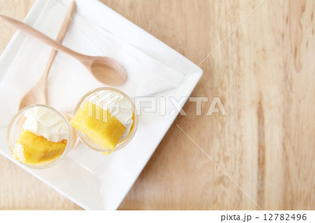 Mango pudding Mango pudding 12782496