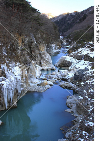 冬の龍王峡の写真素材