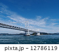 海にかかる大橋 12786119
