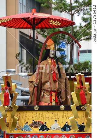 祇園祭り･山鉾の「日本人形」（四条通り／京都市） 12786412