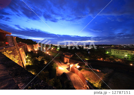 8月沖縄 首里城から見た夜景 8月沖縄 首里城から見た夜景 12787151