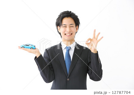 ミニカー・男性ビジネスマン 12787704