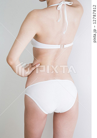 ビキニの女性 ビキニの女性 12787812