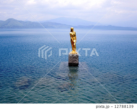 秋田県　田沢湖　たつこ像 12788139