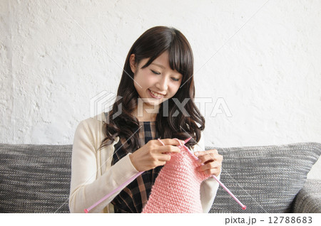 手編みのセーター 12788683