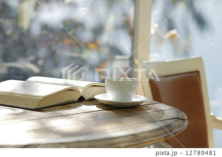 コーヒーブレイク 12789481