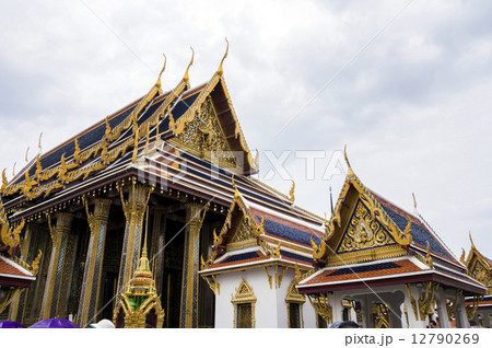 タイの王宮寺院 12790269