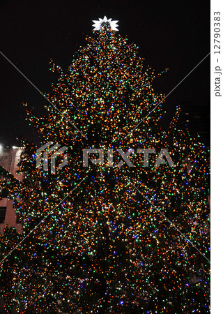 ロックフェラーセンターのクリスマスツリー ロックフェラーセンターのクリスマスツリー 12790383