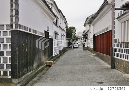 岡山県・倉敷の街並み 12798561