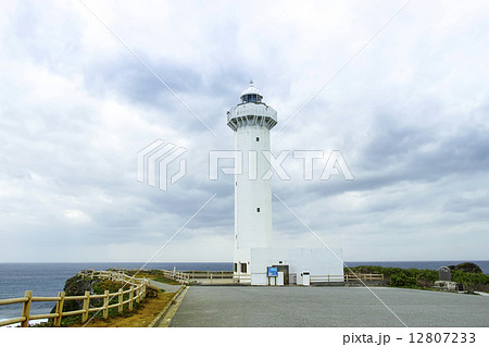 東平安名崎の灯台 12807233
